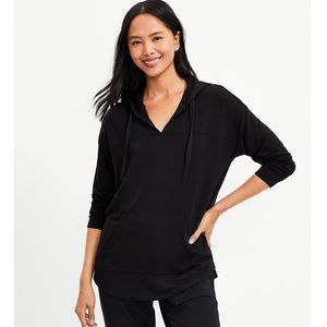 Ann Taylor LOFT Lou & Grey Size XS S Signaturesoft Hoodie Sweatshirt Sweater Top